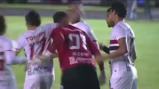 Atlético-PR 2x2 São Paulo