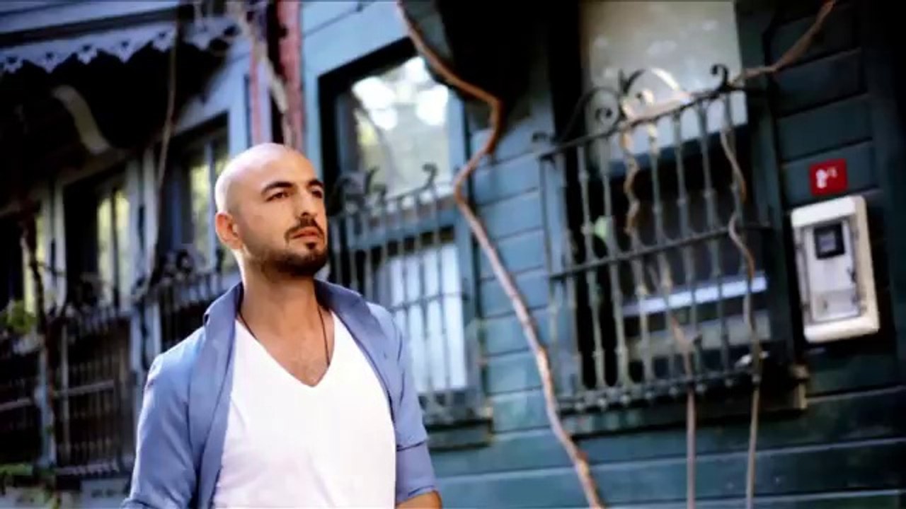 Burada Biri Var - Remix (Soner Sarıkabadayı)