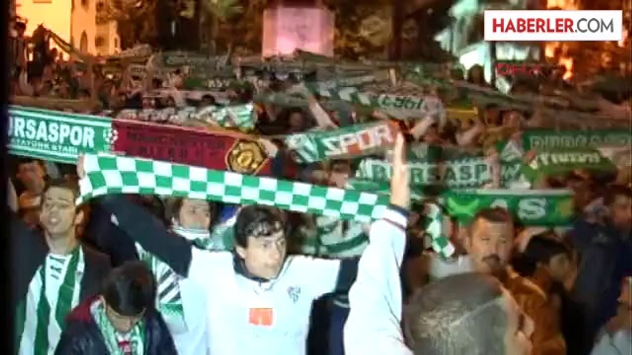 Bursaspor 'Un 51.kuruluş Yıldönümü Taraftarlarca Kutlandı