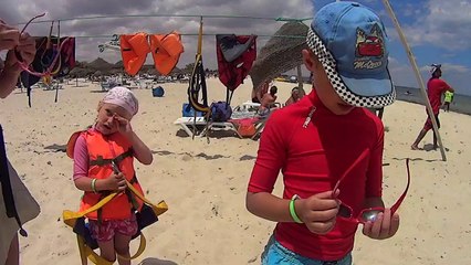 SAHARA BEACH mai 2014 Emy avant le parachute