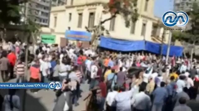 شاهد|| لحظة مغادرة «السيسي» لجنة الانتخابات بعد الإدلاء بصوته
