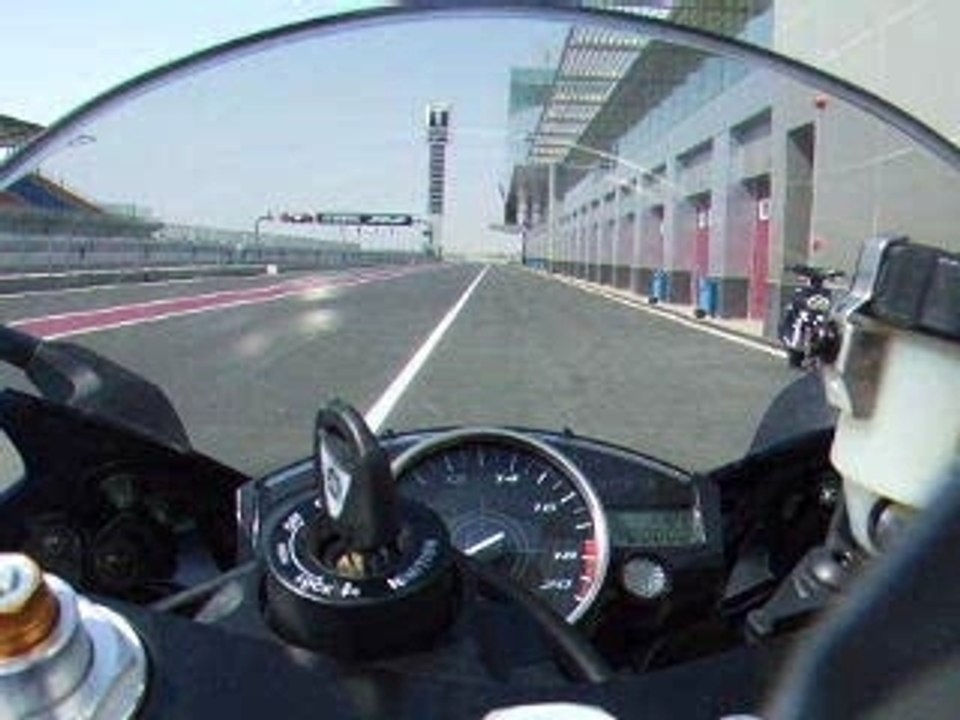 Yamahar6filmato-7235-300-f