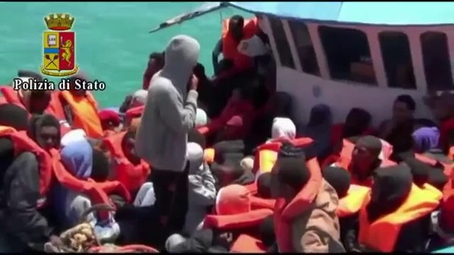 Pozzallo (RG) - Arresto scafista reo confesso e altri 4 complici (01.06.14)