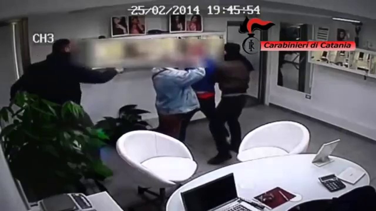 Catania - Tentata rapina in gioielleria (01.03.14)
