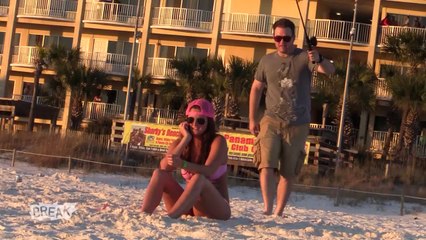 Spider Scare Beach Prank (Spring Break Pranks)