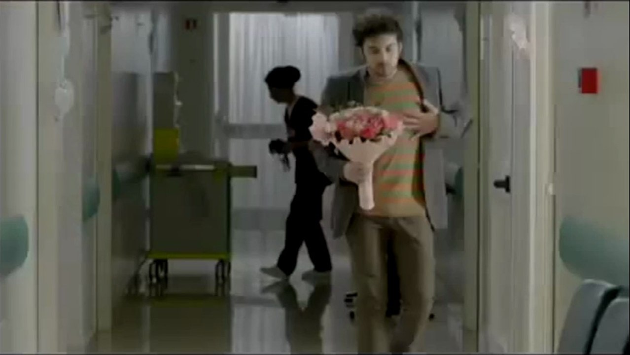 Spot per la campagna elettorale del Pd - Il parto (31.01.13)