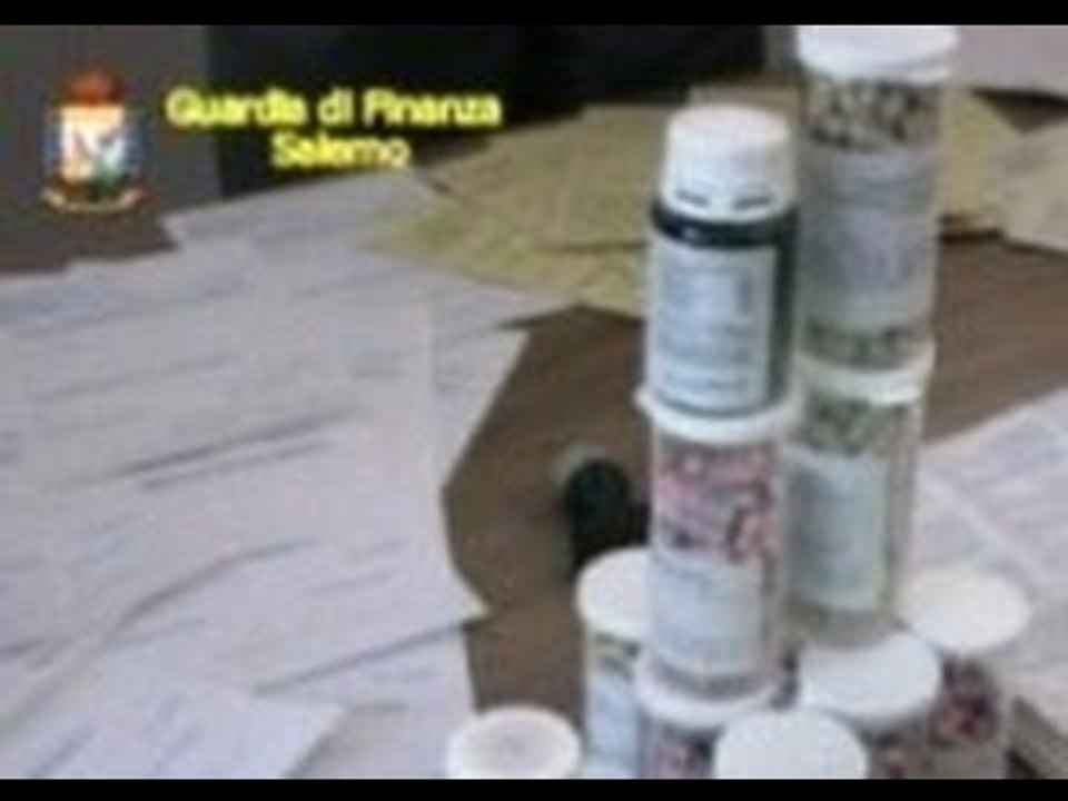 Salerno - Farmaci dimagranti con droga: arrestati falsi medici (10.05.12)