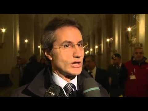 Napoli - Caldoro: Ho parlato con Napolitano di Terra dei fuochi (06.12.13)