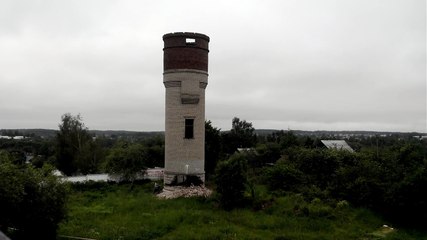 David contre Goliath version démolition