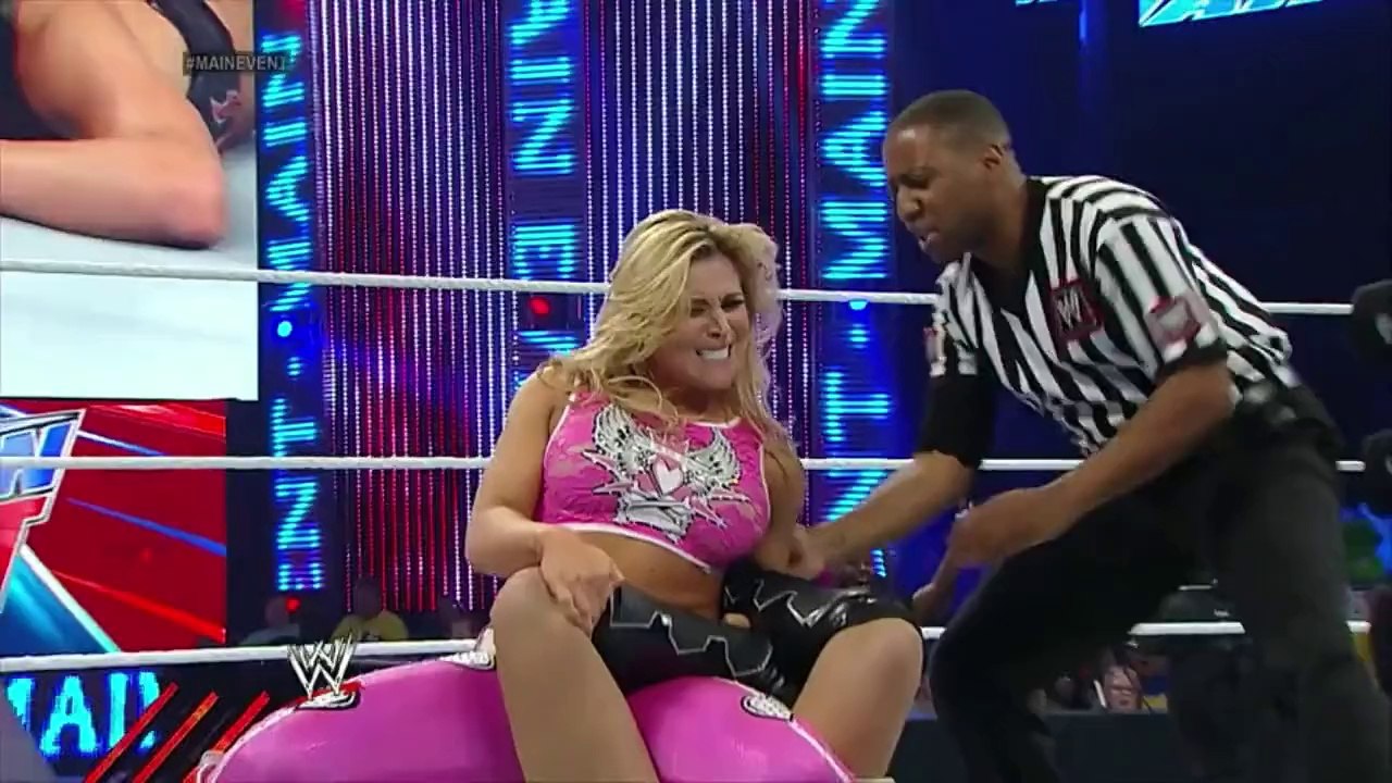 Brie Bella Vs Natalya