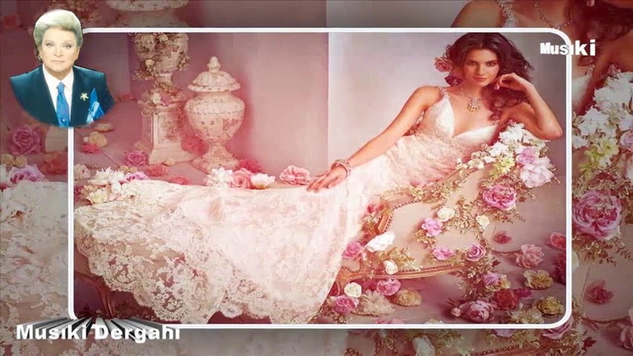 Zeki Muren ♫ Bir gün gelecek sen de beni anlayacaksın.HD