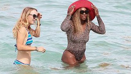 Serena Williams Play At Beach Crashes Wedding In A Swimsuit