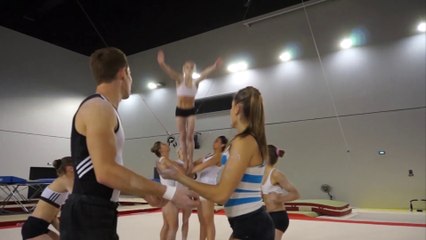 "HAPPY" le clip by Gymnastique Acrobatique