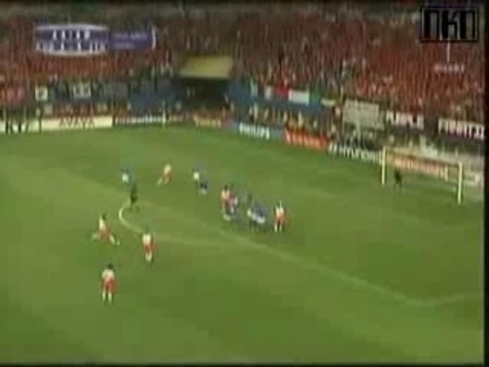 Fabien Barthez Vs Gianluigi Buffon