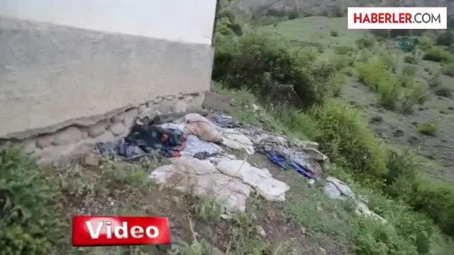 Define Avcıları Türbeyi ve Camiyi Talan Etti