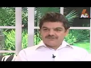flirting with anchor farah hussain - mubashir lucman