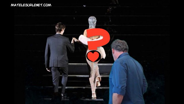 C'est qui ? C'est qui ? C'est qui ?