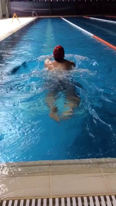 Swimming - Dailymotion Video