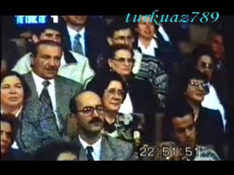 Seçil HEPER-Gözlerinin İçine Başka Hayâl Girmesin