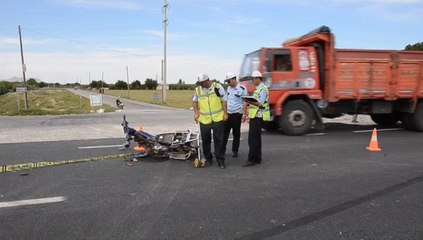 Karaman'da Motosikletle Kamyonet Çarpıştı: 1 Ölü, 1 Yaralı