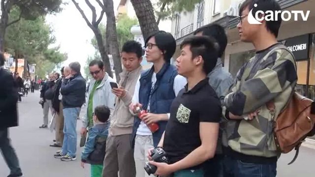 Icaro Tv. La 32° Mille Miglia fa tappa a Riccione