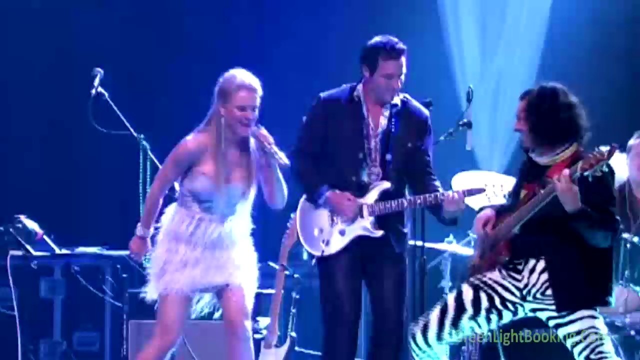 Party Crashers - Hot Party Band and Dance Band