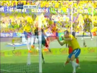 مهارة رائعة من نيمار على لاعب بنما موقع كورة