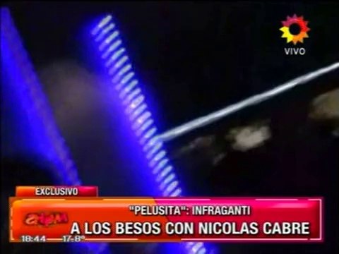 Pronto Nicolás Cabré a los besos con Pelusita