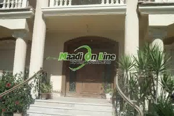 Villa swimming pool for rent in West golf