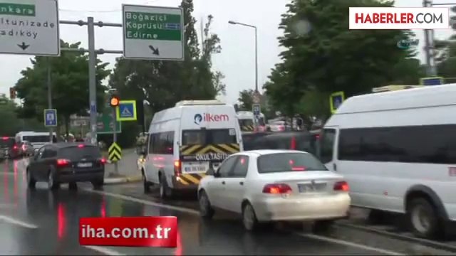 Boğaziçi Köprüsü'nde Aşağıya Atlamak İstedi