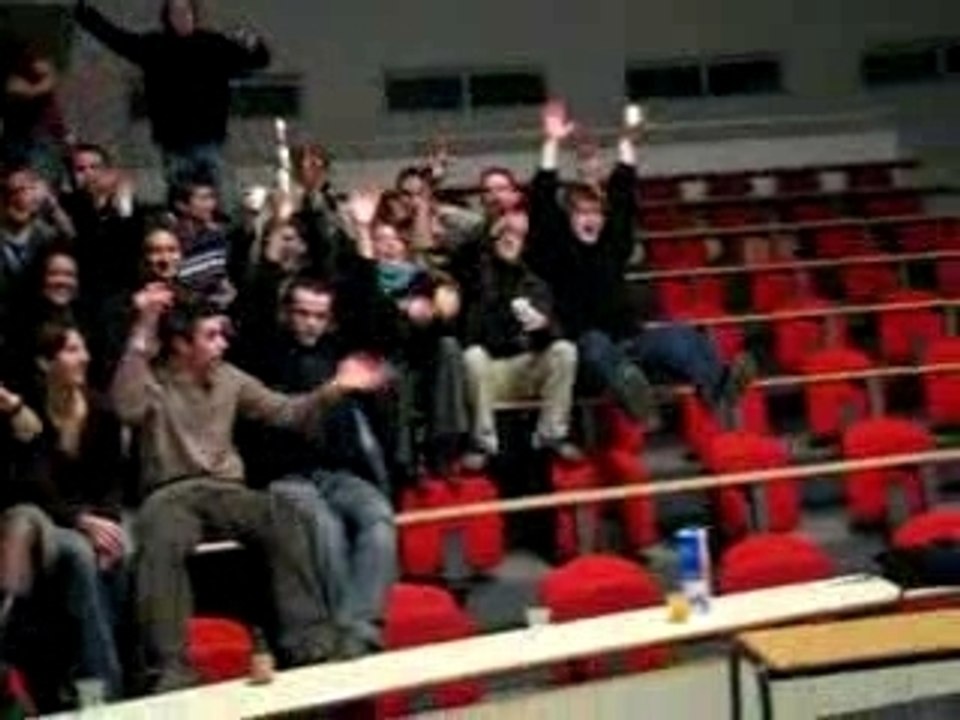 Ola en amphi