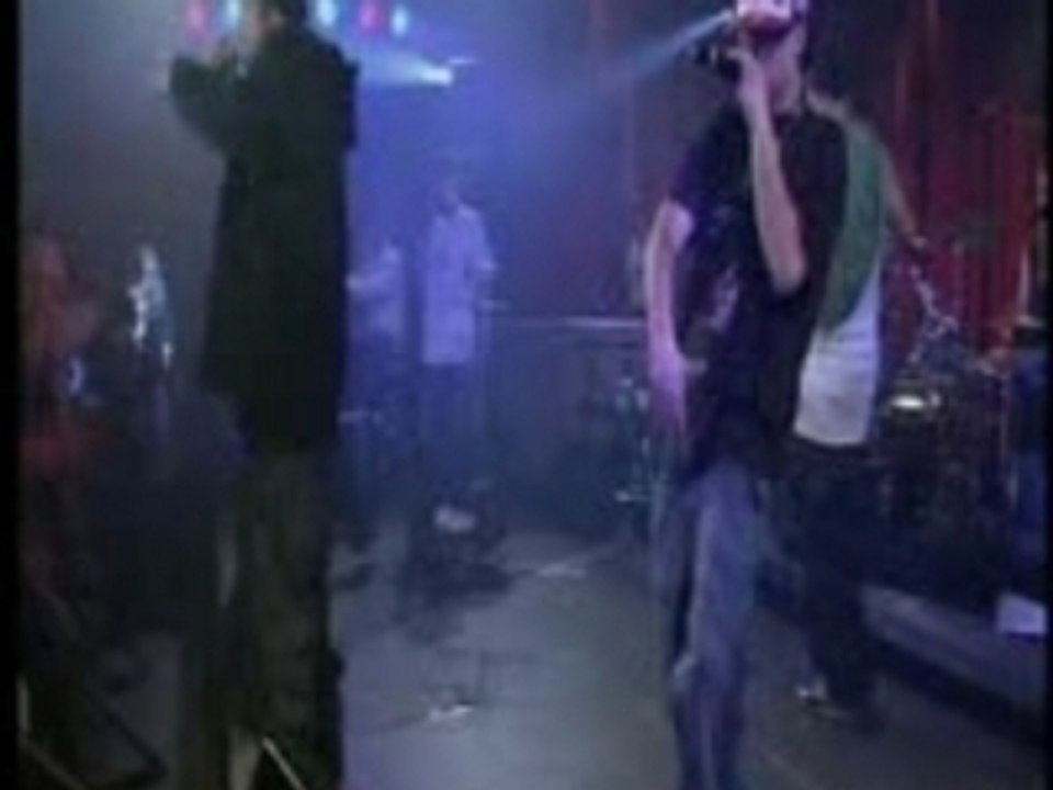 Samy Deluxe feat. J-Luv- Skandaloes Live