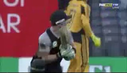 Brendon McCullum Weird Amazing Ramp Shot