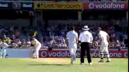FUNNIEST CRICKET VIDEO OF ALL TIME - James Anderson vs Mitchell Johnson