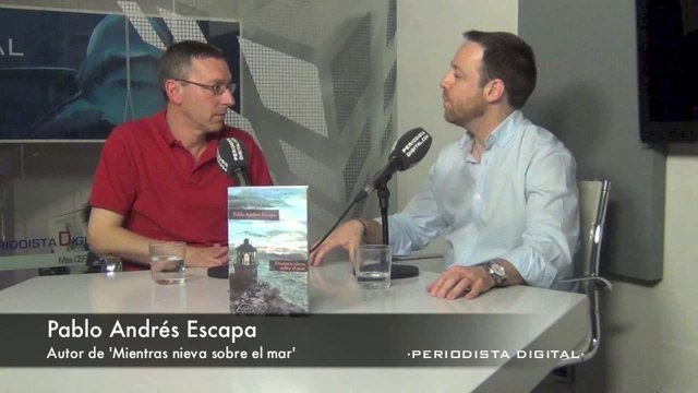 Pablo Andrés Escapa, autor de 'Mientras nieva sobre el mar'. 3-6-2014