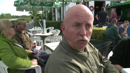 Le café Gondrée séduit toujours les touristes