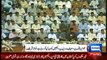 Dunya News - PM distributes cheques among Youth Loan Scheme's applicants
