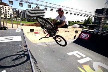 Truck de Fou presents JB Peytavit @ FISE 2014 - BMX