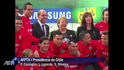 Bachelet se despede da seleção chilena