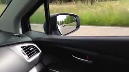 F1 Aracı ile Trafikte Makas Atmak