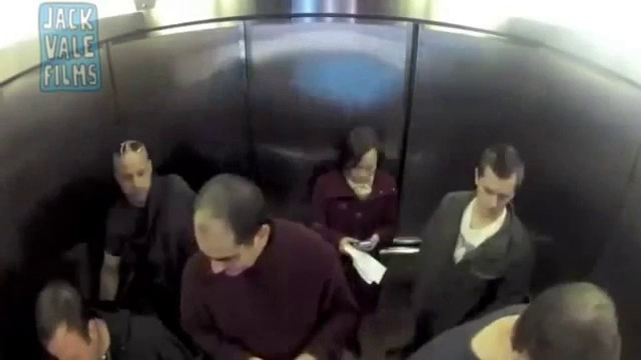 Peido no Elevador (Pegadinha) - Comédia 2014