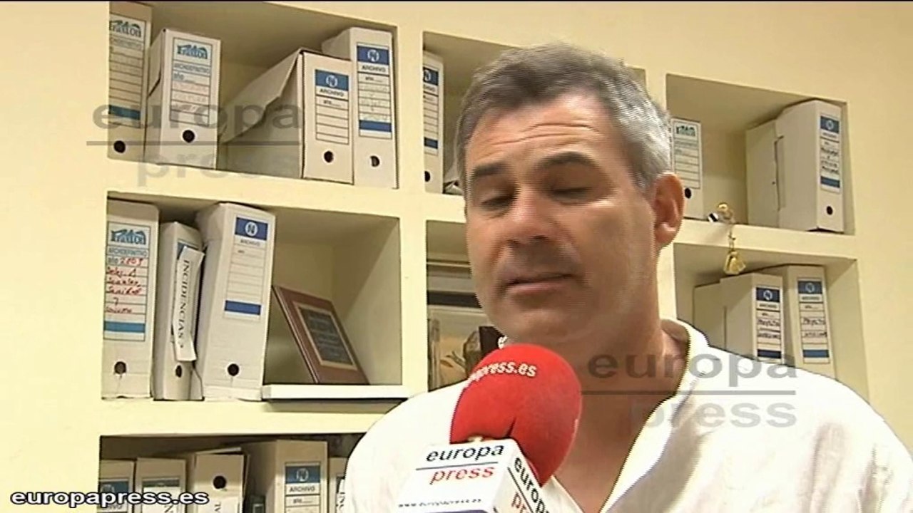 Villaverde aprueba izar la bandera republicana