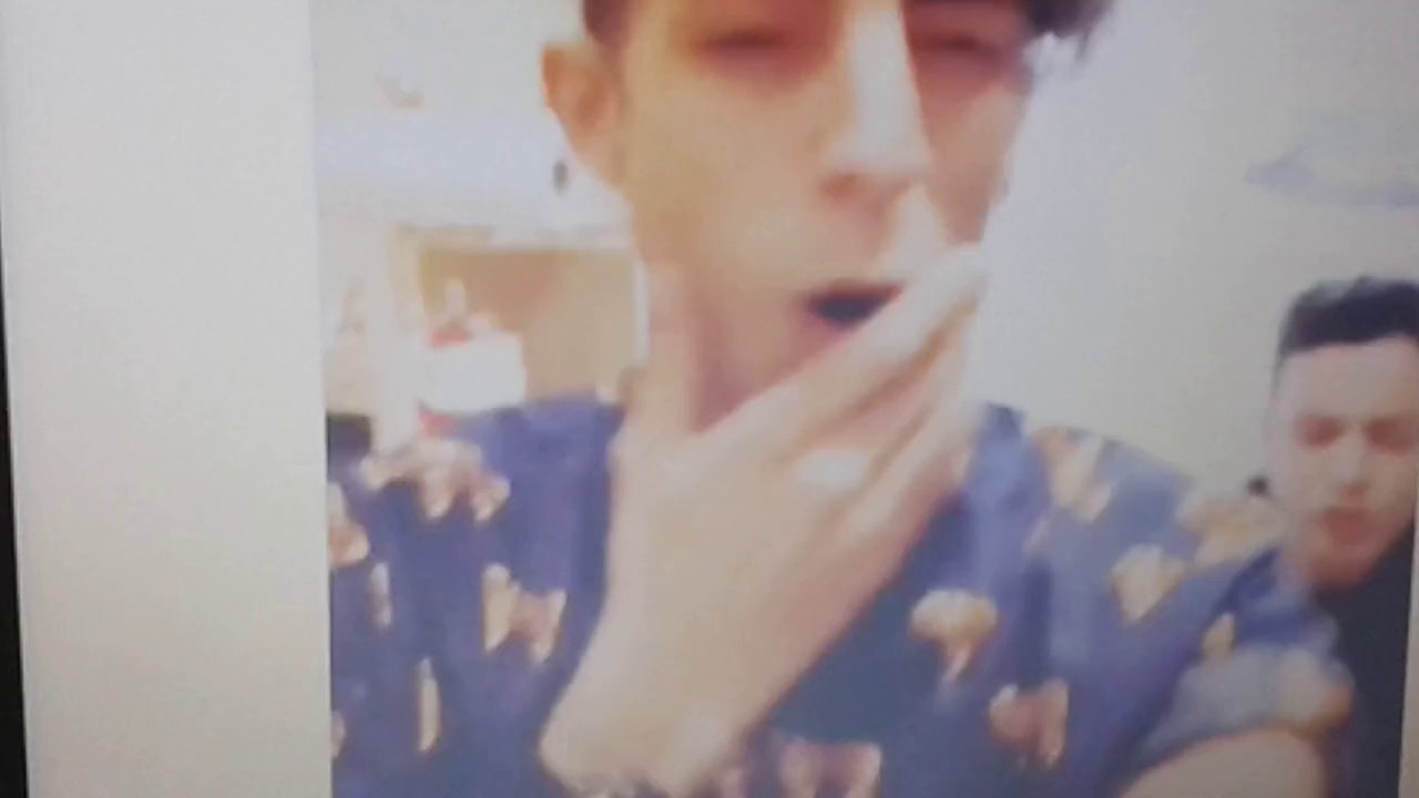 Hugo et son cousin qui chante Manhattan Kaboul mdr