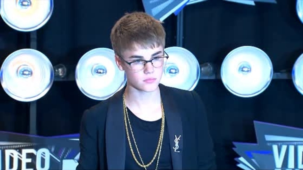 Justin Bieber at Center of Extortion Plot