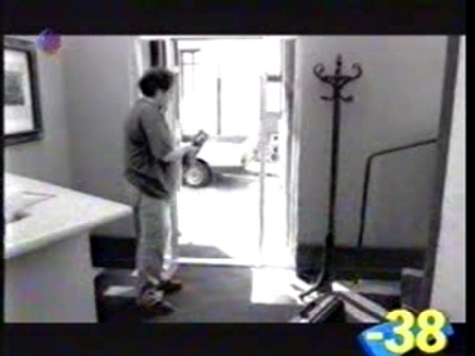 Attention à la porte!