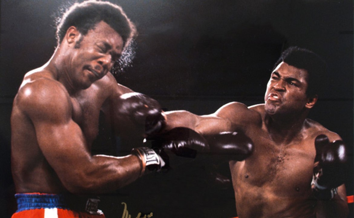 Muhammad Ali vs George Foreman (Highlights)