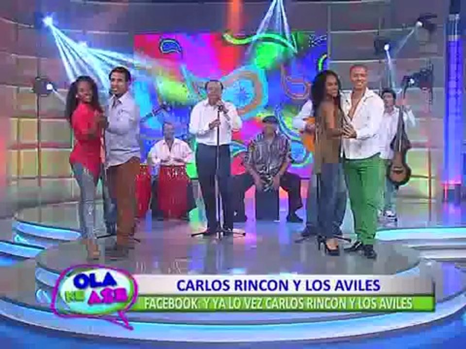 Carlos Rincón y Los Avilés hicieron bailar al público al ritmo del vals peruano