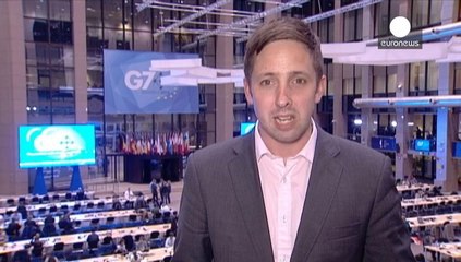 G7 warns Russia it will step up sanctions over Ukraine