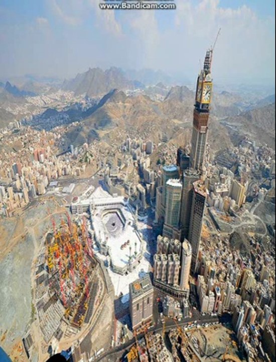 Makkah Tower Clock مکہ ٹاور کلاک 601 میٹر اُونچا 120 منزلہ