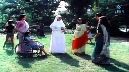 Anbulla Rajinikanth Movie Best Scene -15